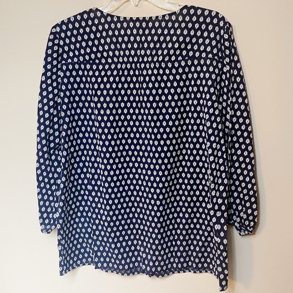 Boutique blue and white pattern long sleeve tunic - Picture 3 of 3